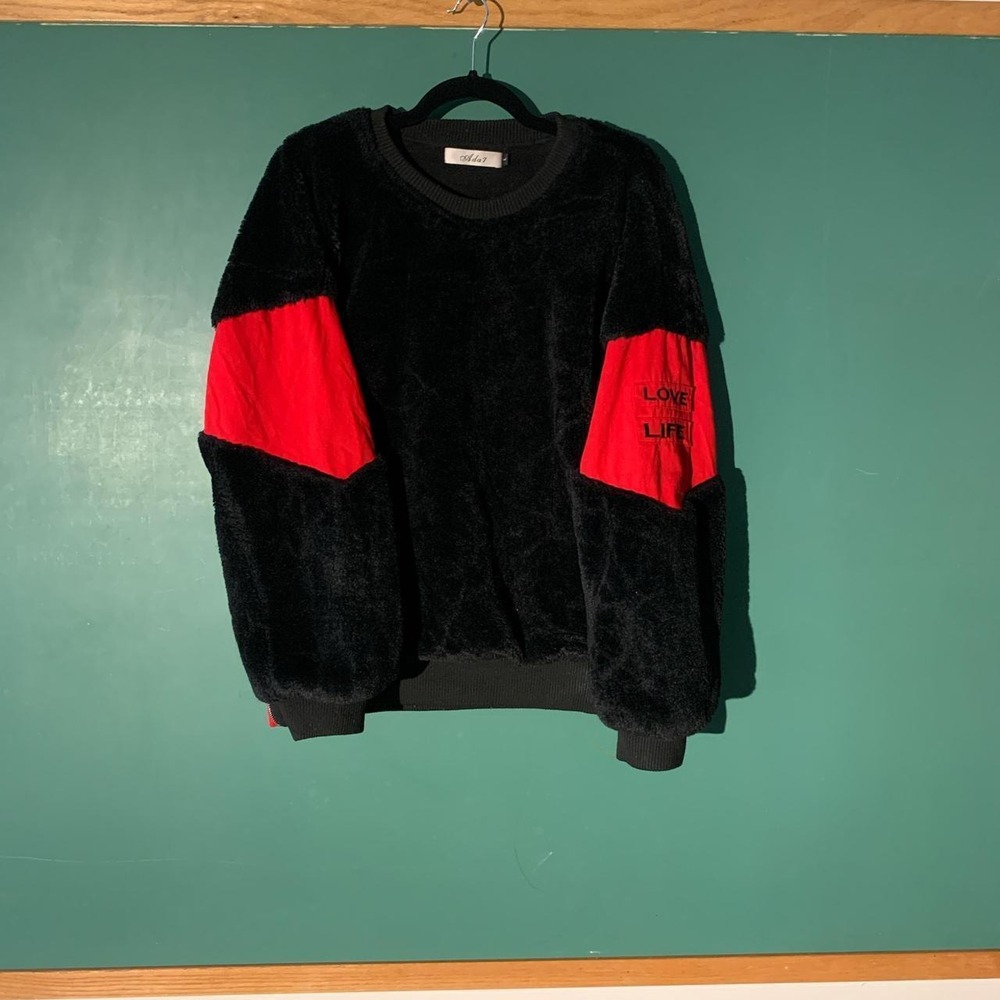 Ada 7 Black Red Velvet Love Life Crewneck Sweatshirt Womens Large